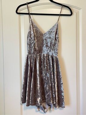 NEW WITH TAGS - Urban Outfitters Silver Velvet Romper, Medium